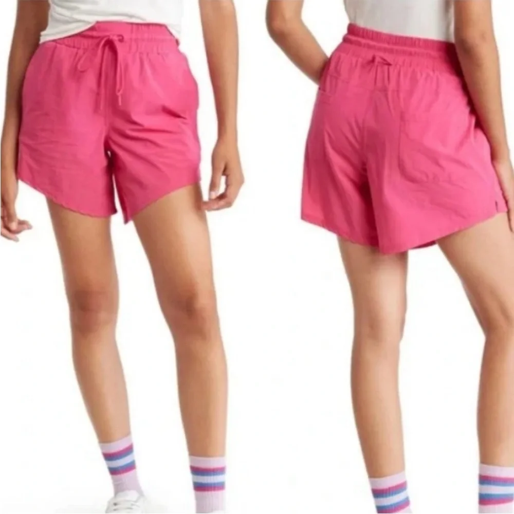 NWT Free People‎ Movement Levitate Shorts Large Pink